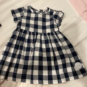 Smiling Button gingham dress